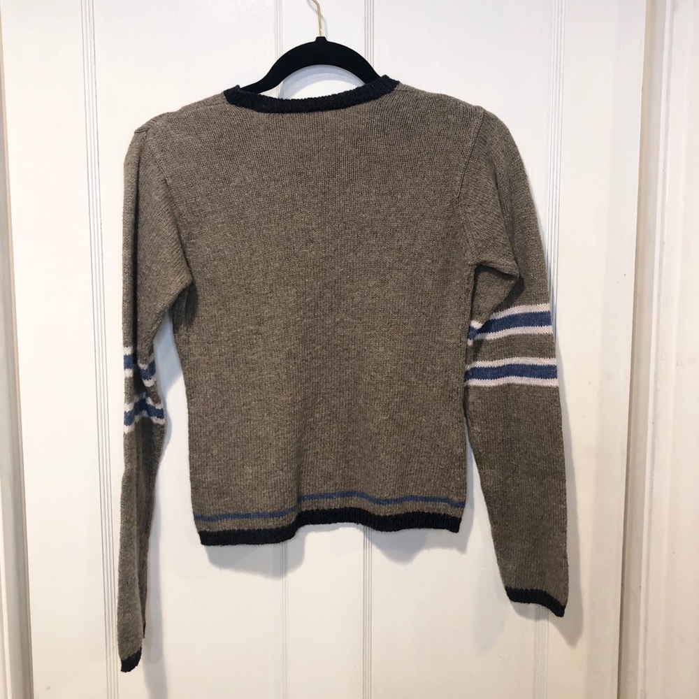 V-neck sweater - Picture 2 of 4